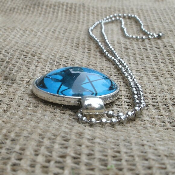 Black Cat Pentacle Glass Cabochon Pendant Necklace - Picture 9 of 14